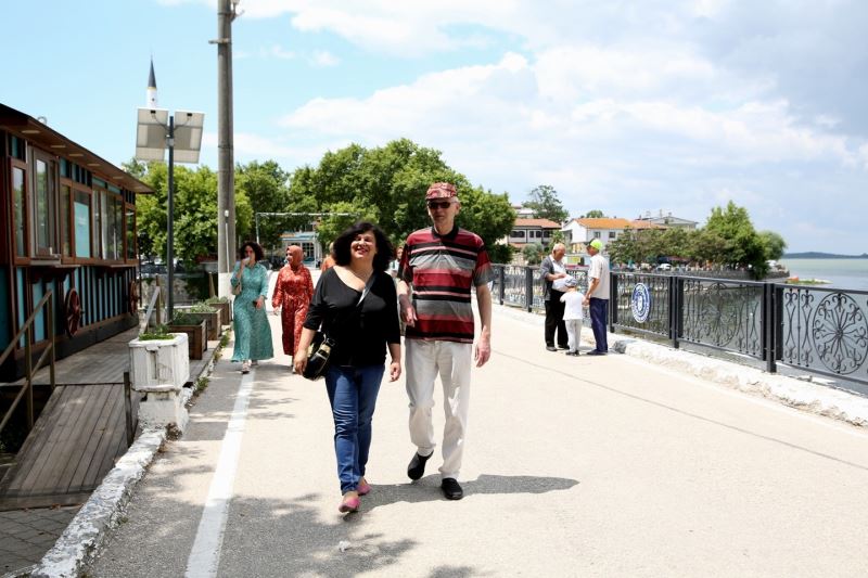 Hırvat şair Türkiye ile ilgili çalışmasını Gölyazı’da tamamladı
