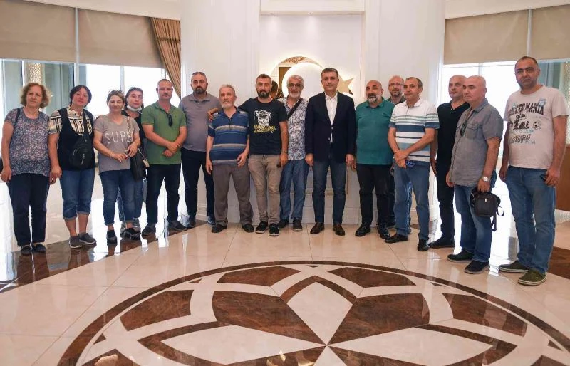 Başkan Bozkurt, konut mağdurları ile bir araya geldi
