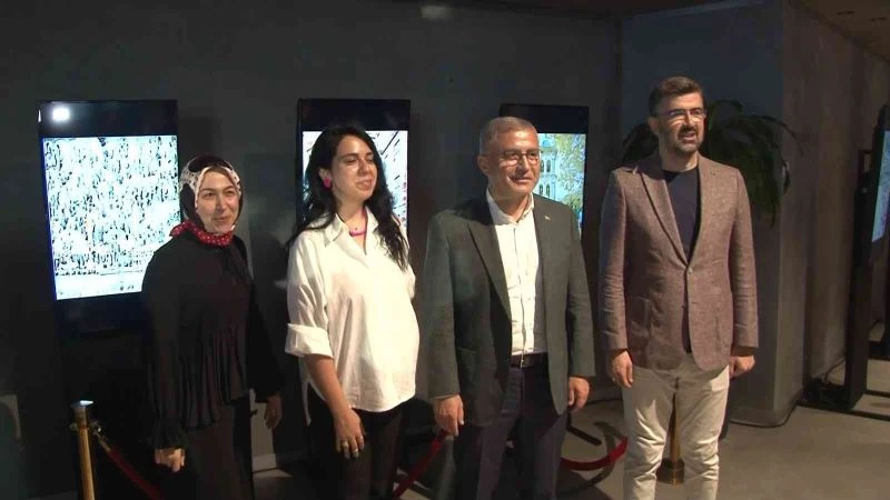 Vatandaşlar NFT Sergisi ile Üsküdar’da buluştu
