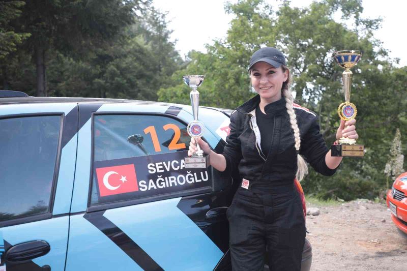 Türkiye Tırmanma Şampiyonası’nı tozu dumana katılan sporcular ödüllerine kavuştu
