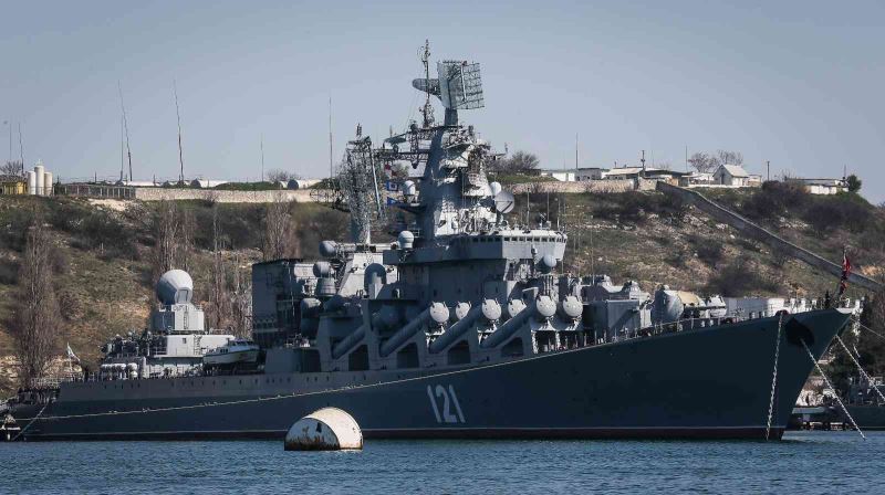 Rus donamasına ait gemiler Ukrayna kıyılarından 100 kilometreden fazla uzaklaştı
