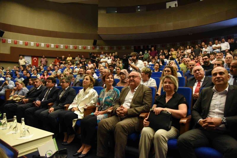 Çakar, “Memleketime hizmet etmeye devam edeceğim”
