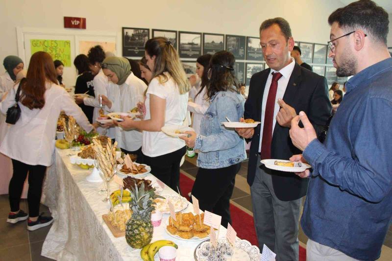 Diyetisyenler günü Avrasya Üniversitesinde kutlandı
