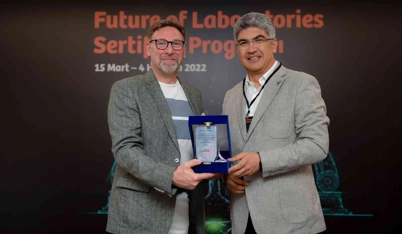 Laboratuvar Sertifika Programı FOL ilk mezunlarını verdi
