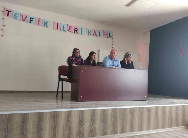 Ahmet Tevfik İleri, ismini taşıyan okulda anıldı
