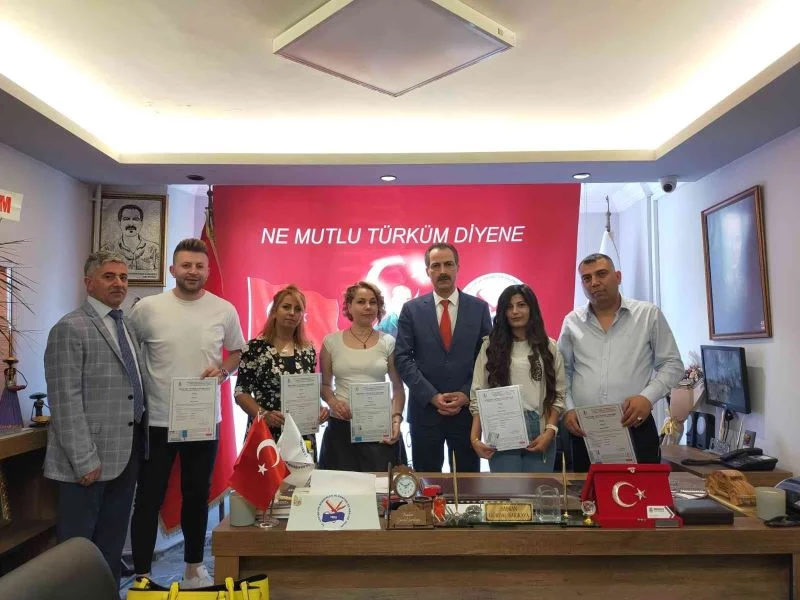 Kuaförler MYK belgelerini aldı
