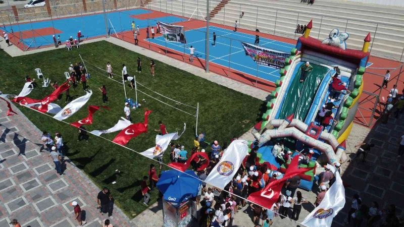 Kuyucaklı çocuklar şenlikte buluştu
