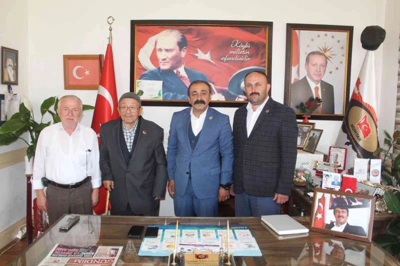 Köylerine cami yaptırırken vefat eden muhtarlara ahde vefa örneği
