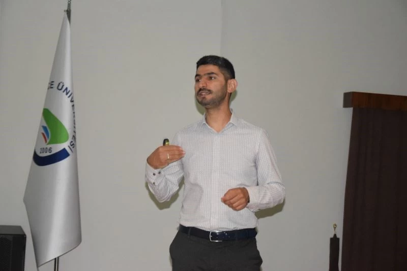 Dr. Öğr. Üyesi Abdulkadir Kaya: 