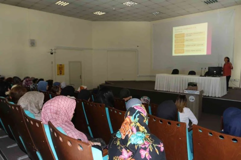 Van’da ‘Gönülden Gönüle Dost Sohbetleri’ devam ediyor
