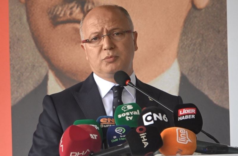 AK Parti Bursa İl Başkanı Gürkan: “20 yıllık bir iktidarın hizmetlerini anlatmak kolay değildir”
