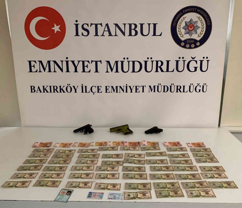 Bakırköy’de kuyumcuya sahte döviz operasyonu: 3 gözaltı
