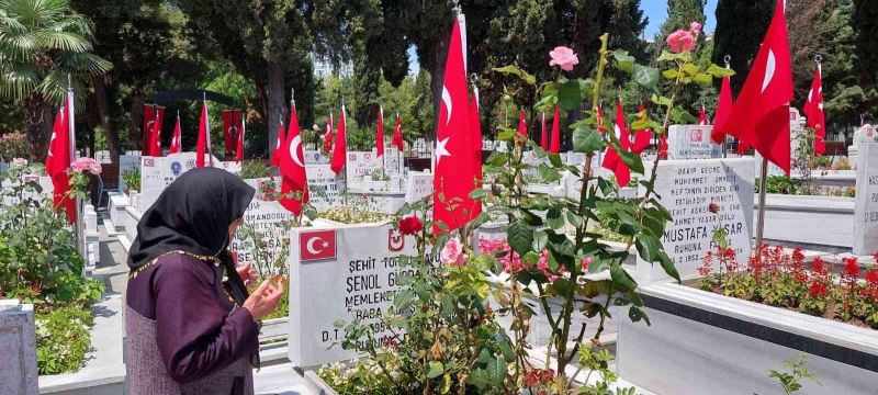 Bayramda şehit annesinden şehit annesine vefa
