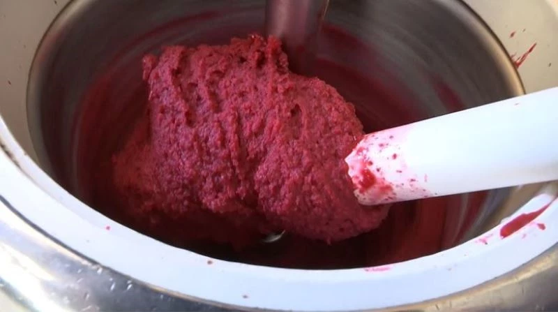 Elazığ’ın patentli lezzeti: Vişne dondurması
