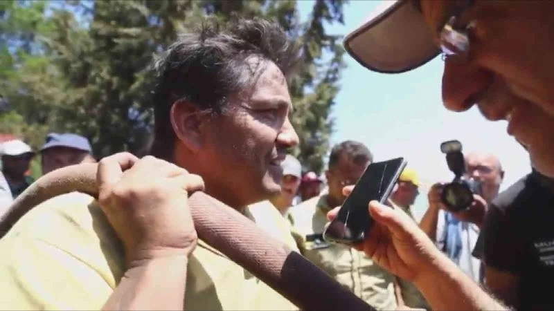 Cumhurbaşkanı Erdoğan’ın telefonu ile moral bulan orman işçileri: “Cumhurbaşkanımız gücümüze güç kattı”
