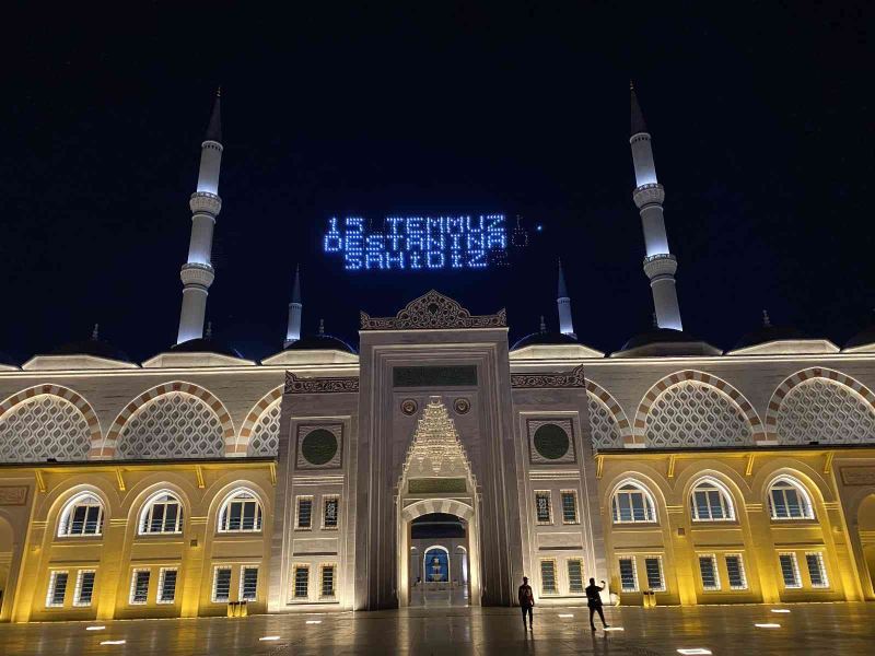 15 Temmuz yıl dönümünde Çamlıca Camii’nden sela sesler yükseldi
