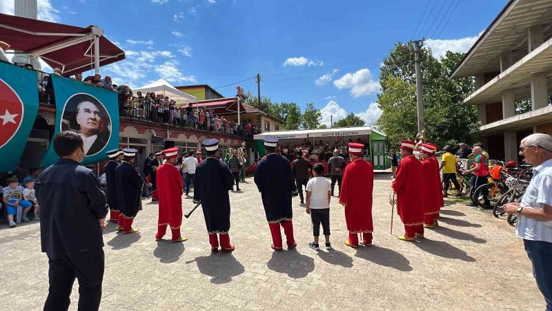 Atatürk’ün Selamlara gelişinin 88. yılı anıldı
