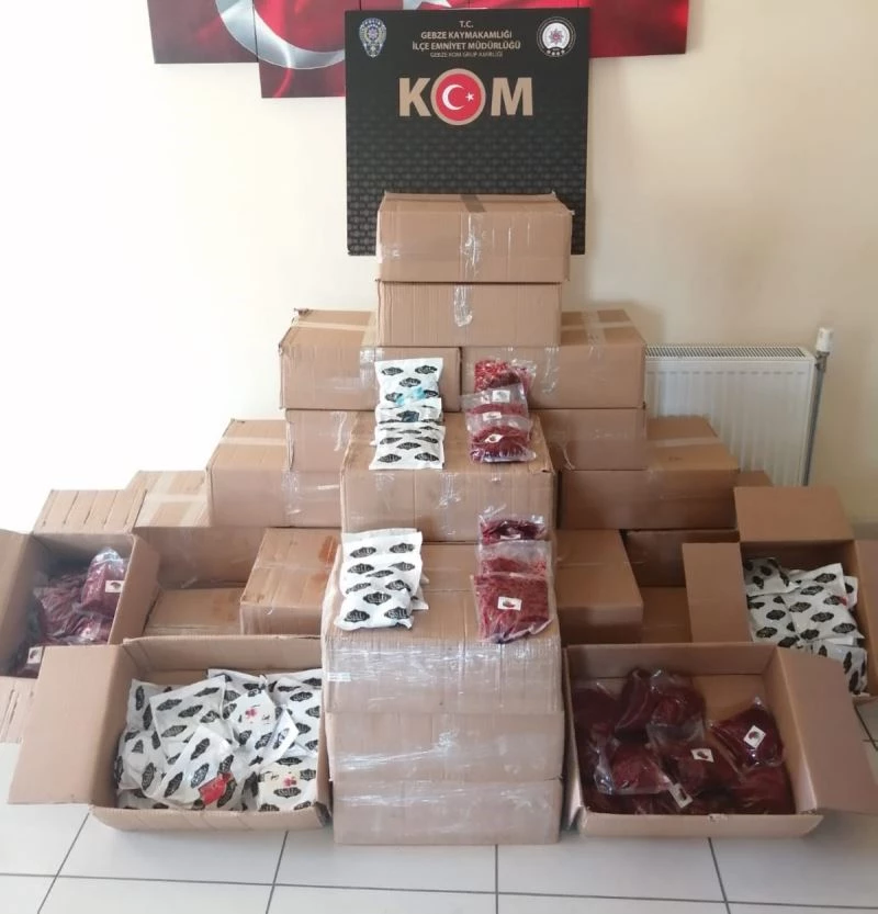 Bin 160 paket bandrolsüz nargile tütünü ele geçirildi
