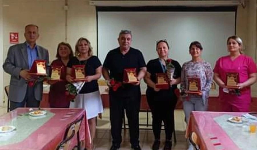 Erzin Devlet Hastanesi Çalışanlarına Plaket