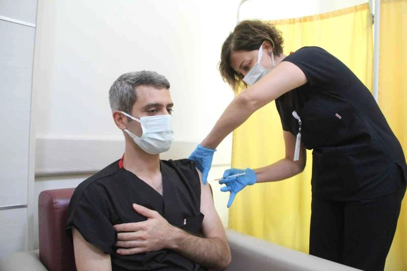 İl Sağlık Müdürü Başıbüyük’ten hatırlatma dozu çağrısı
