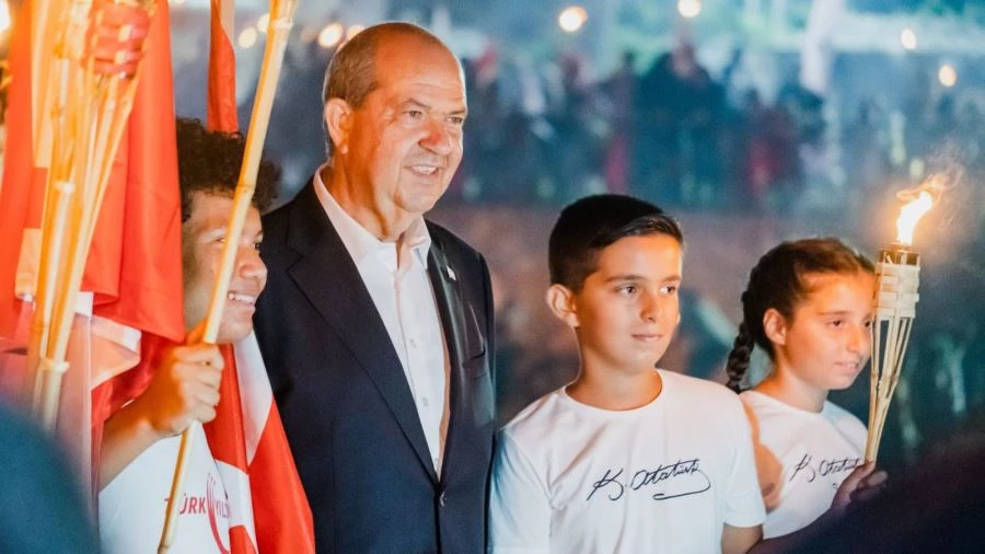 KKTC’de Şafak Nöbeti Etkinliği! KKTC’de Özgürlük ve Barış Bayramı’nda Şafak Nöbeti 