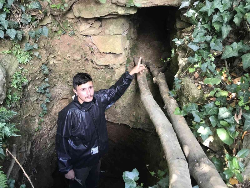 Üsküdar’da keşfedilmemiş 7 asırlık gizli tüneli defineciler talan etti
