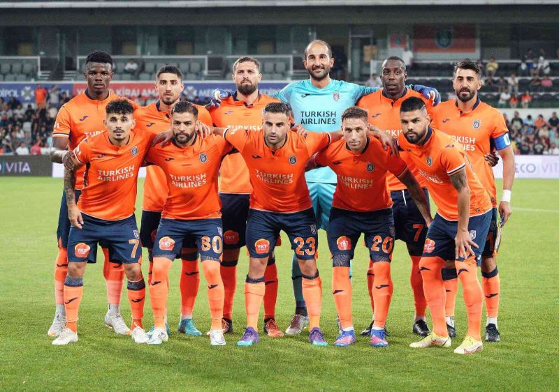 Başakşehir’in yeni transferleri ilk kez resmi maçta forma giydi