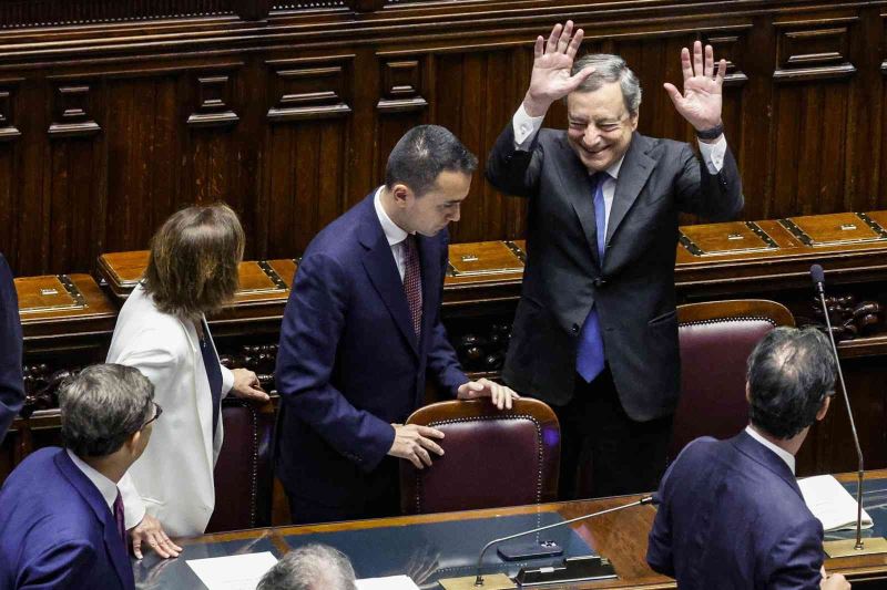 İtalya Başbakanı Draghi istifasını sundu
