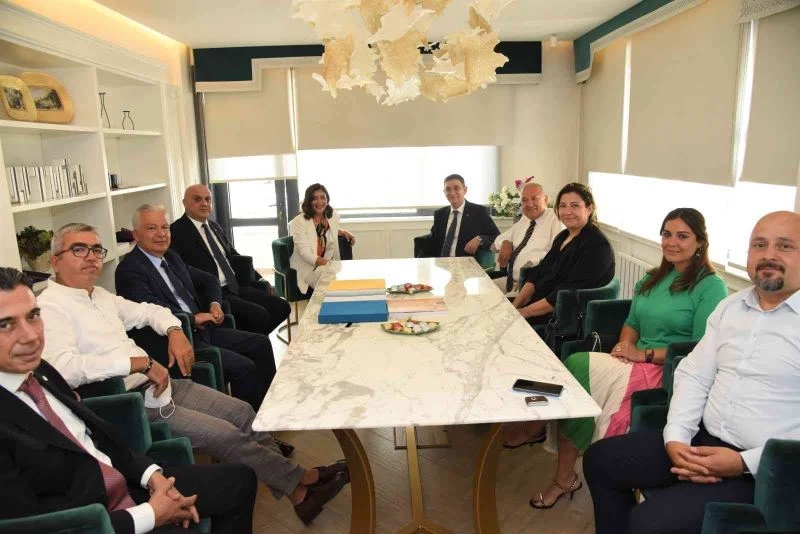 GSO Heyetinden, Kutnia CEO’su Jülide Konukoğlu’na tebrik ziyareti
