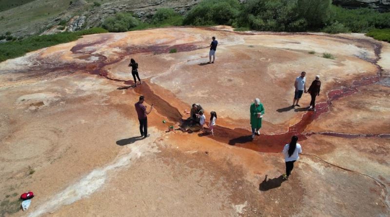 Otlukbeli travertenli gölü turizme kazandırılıyor
