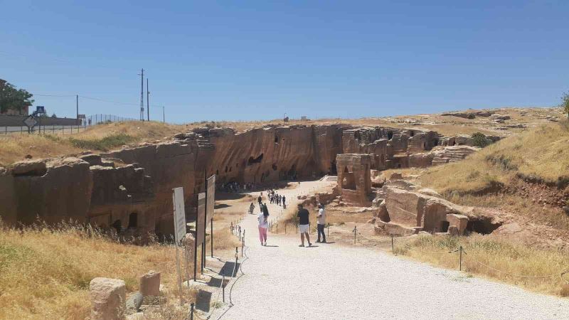 Sıcaklar arttı, Dara Antik Kenti’ne ziyaretçi azaldı
