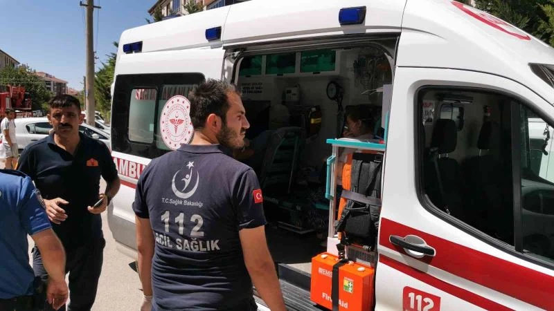 Zihinsel engelli gencin çıkardığı yangında anne ve babası yaralandı
