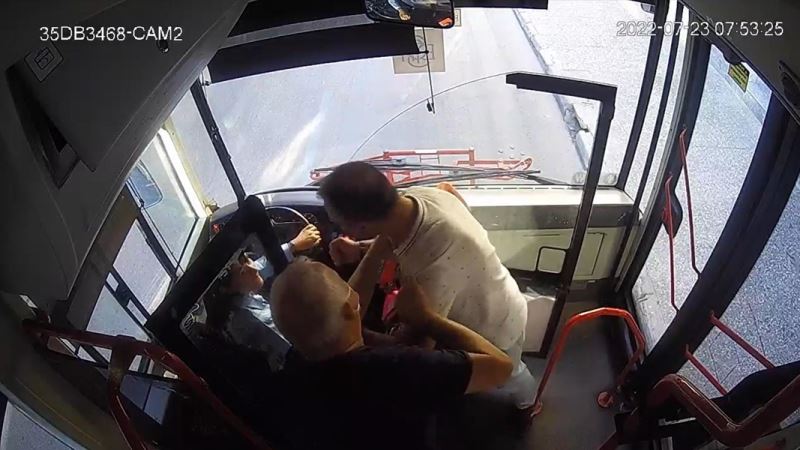 İzmir’de ESHOT’ta görevli kadın şoföre saldırı anı kamerada
