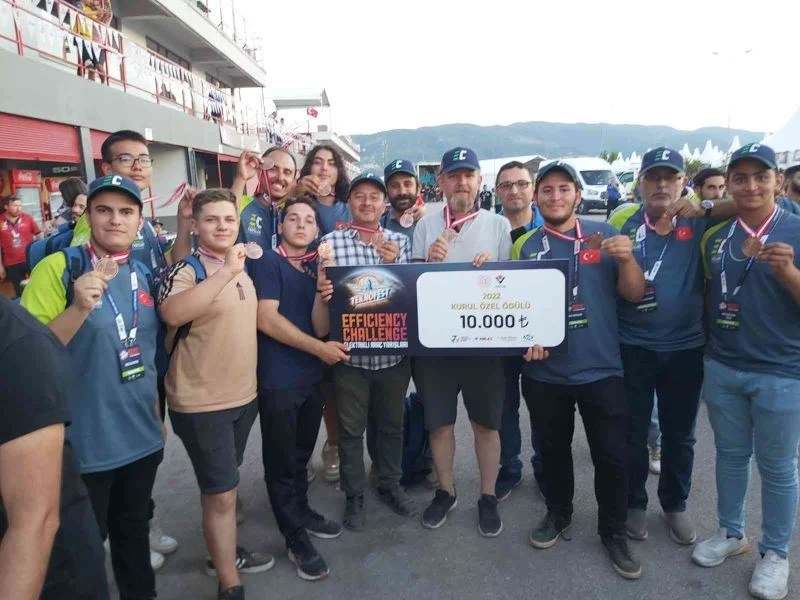 37 takım arasından TEKNOFEST kurul özel ödülünü almaya hak kazandılar
