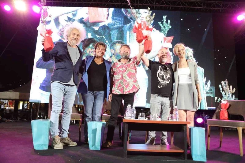 Erkan Can, Güven Kıraç ve Yüksel Aksu Gemlik Film Festivali’nde buluştu
