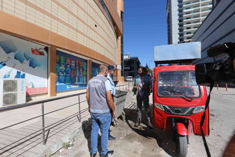 Elazığ’da yelek ve yaka kartı olmayan toplayıcılara yaptırım uygulanacak
