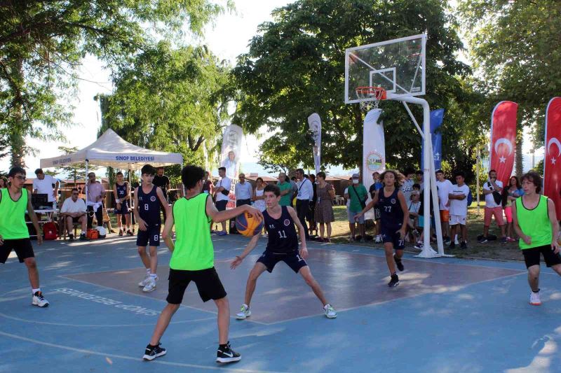 Berkay Akbaş anısına sokak basketbolu