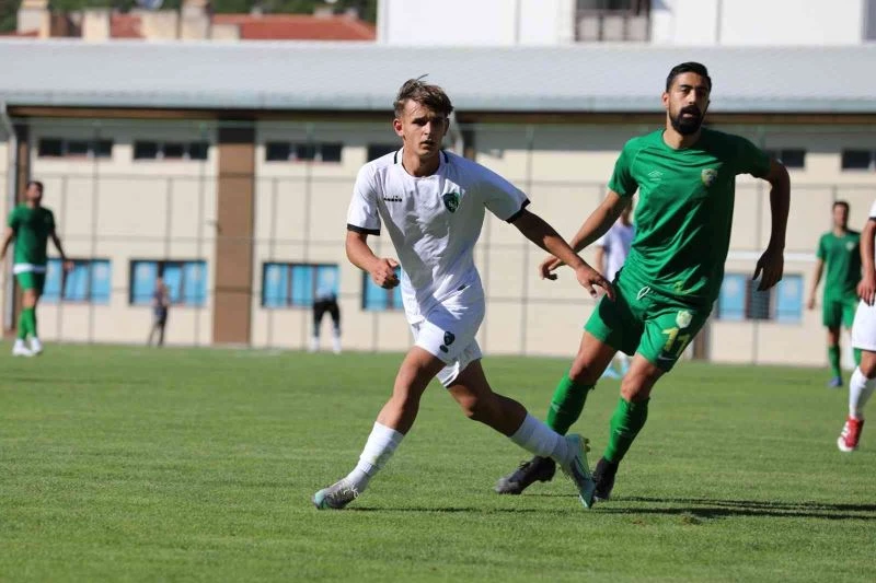 Kocaelispor’da gençler kader maçlarına çıktı
