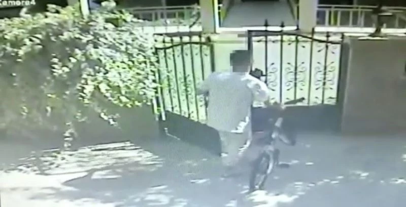 Ataşehir’de bisiklet hırsızının rahatlığı pes dedirtti
