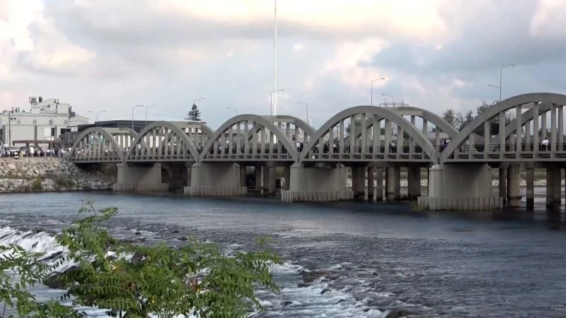 Bu köprüden geçmeyen gelin salona gitmiyor
