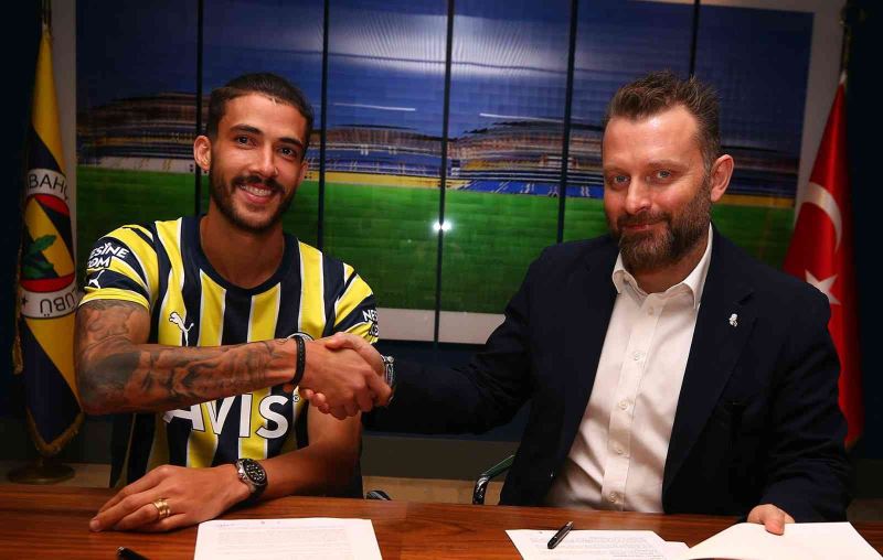 Fenerbahçe, Henrique’yi kiraladı

