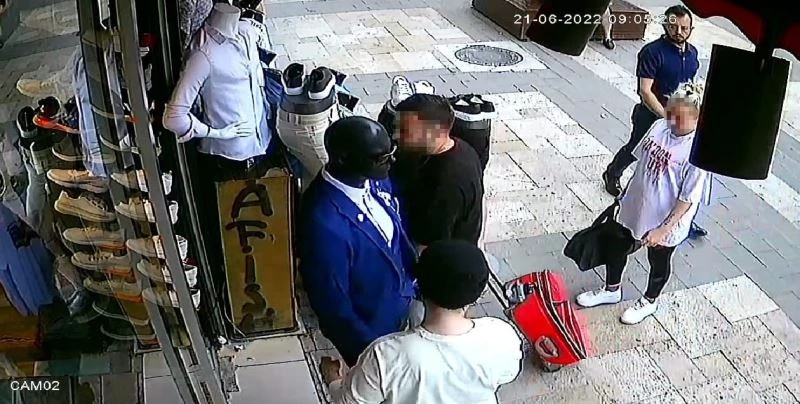 Eski patrona akıl almaz tuzak; Her gün boş valizle gelip 200 bin liralık kıyafet çaldı
