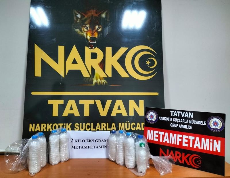 Tatvan’da 2 kilo 263 gram metamfetamin ele geçirildi
