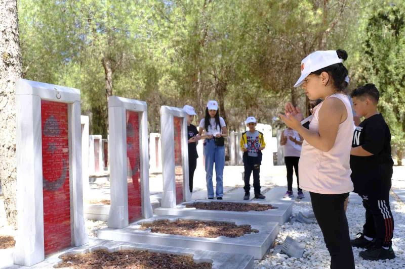 ’Şerife Bacı’nın torunları’ Çanakkale’yi gezdi
