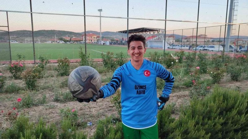 Kaptan gemiyi kurtardı
