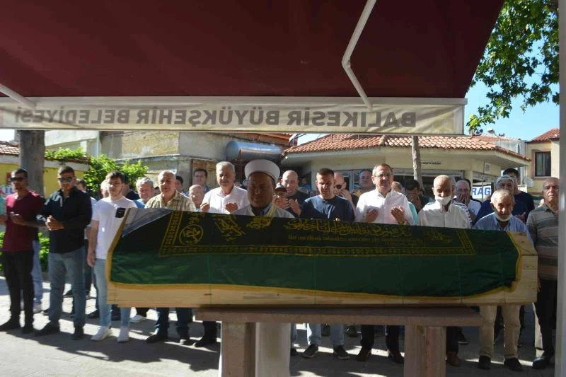 Ayvalık’ta DSP’nin kurucu başkanına gözyaşı seli
