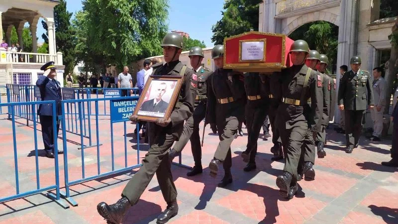 Şehit Enes Özgül son yolculuğuna uğurlandı
