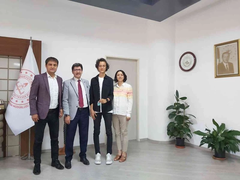 Müdür Yalçın LGS şampiyonunu ağırladı
