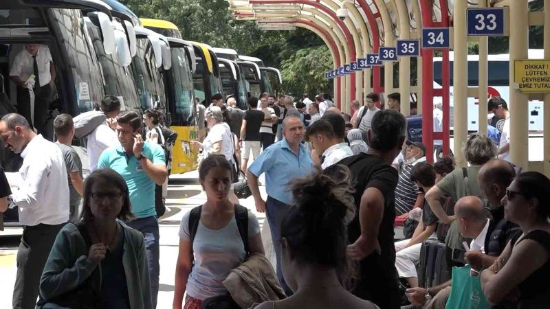 Bayram yolculuğu memlekete değil, Akdeniz ve Ege kıyılarına
