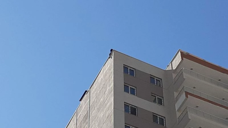 Eşinin çocuklarını göstermediği iddiasıyla intihara kalkıştı
